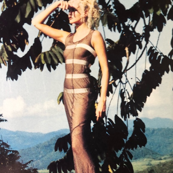 Vogue MAY 1994 GEENA DAVIS COVER - Picture 13 of 14